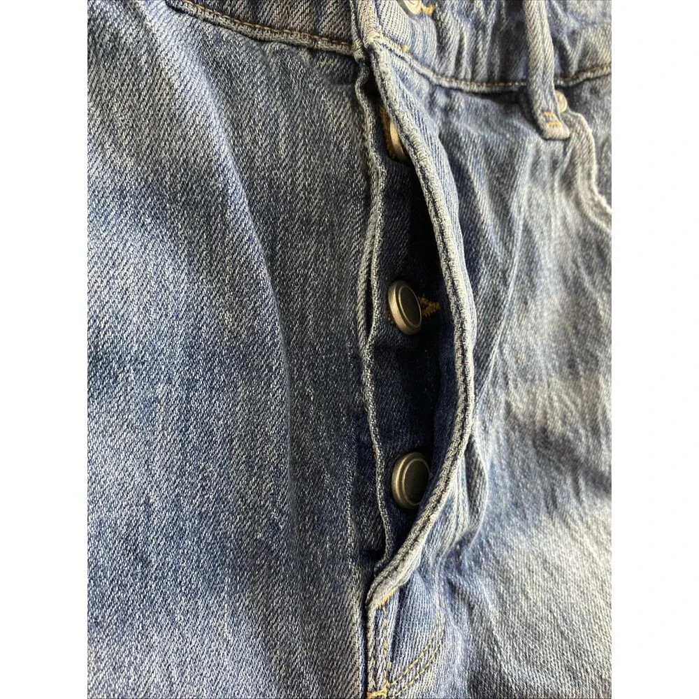 Good American Shorts Women 8/29 High Rise Distressed Bombshell Cutoff Cheeky